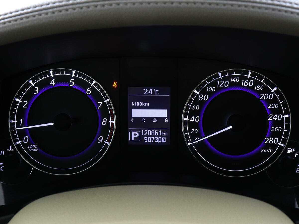 Купить Infiniti QX50, 2015, 120 737 км, фото №9