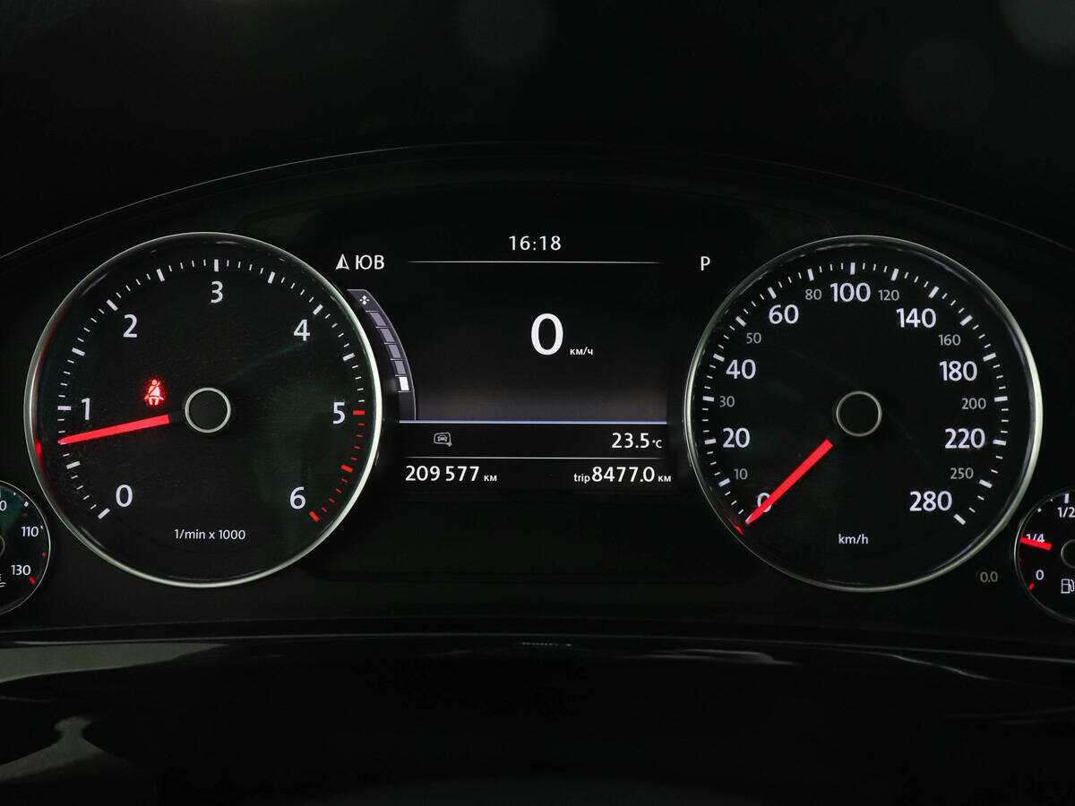 Купить Volkswagen Touareg, 2017, 209 541 км, фото №7