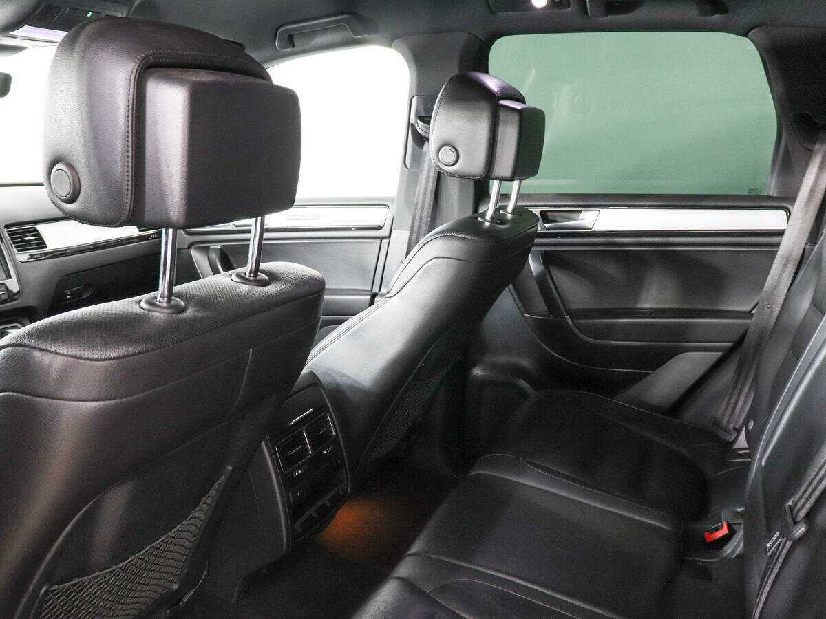 Купить Volkswagen Touareg, 2017, 209 541 км, фото №8