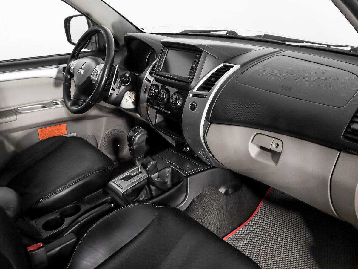 Купить Mitsubishi Pajero Sport, 2011, 255 999 км, фото №11