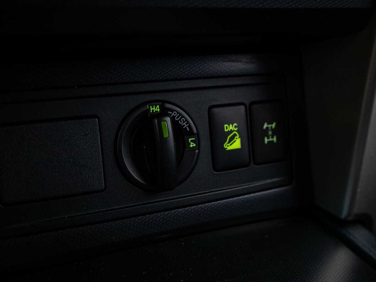 Купить Toyota Land Cruiser Prado, 2010, 262 250 км, фото №16