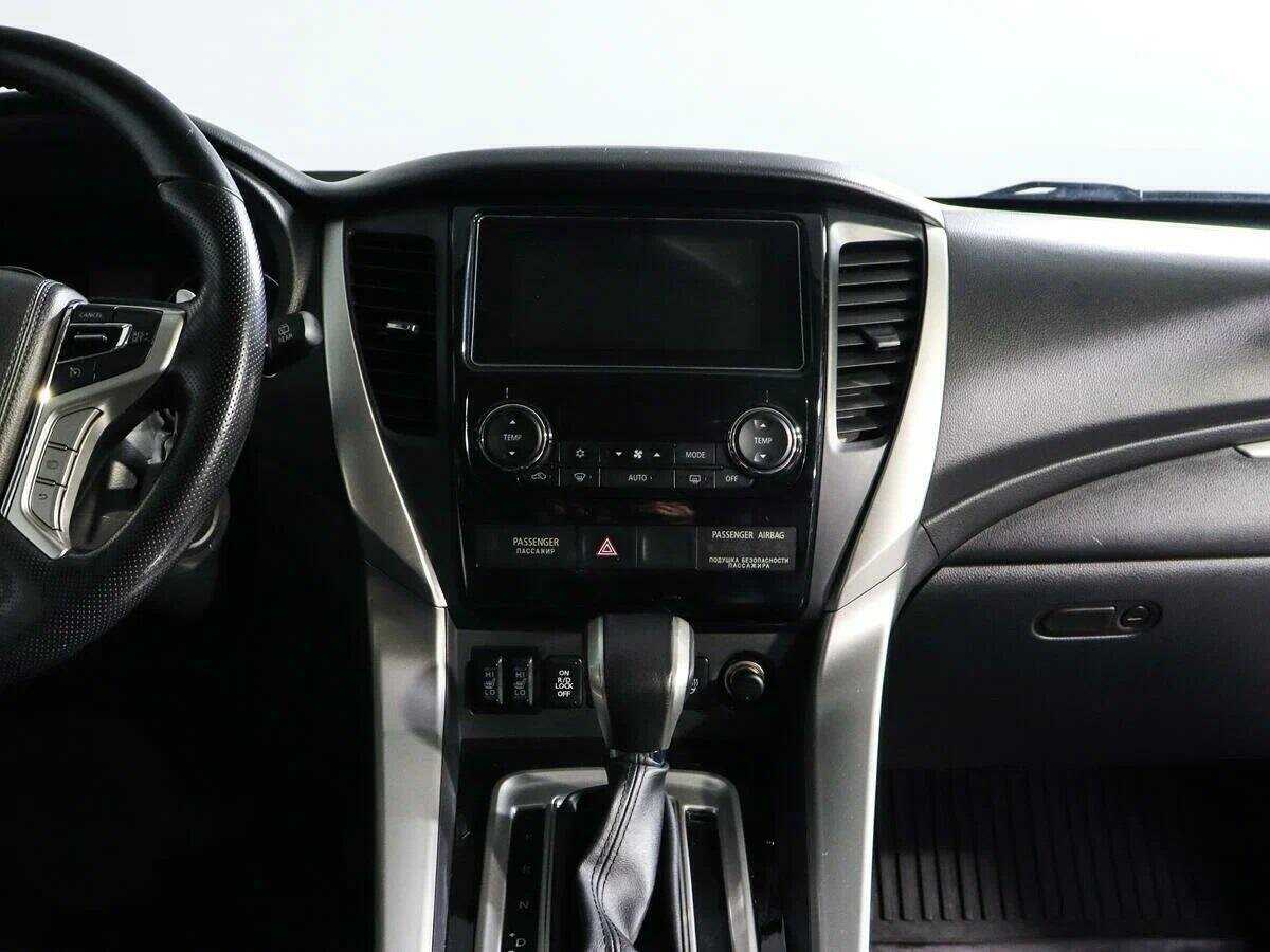 Купить Mitsubishi Pajero Sport, 2017, 129 510 км, фото №11