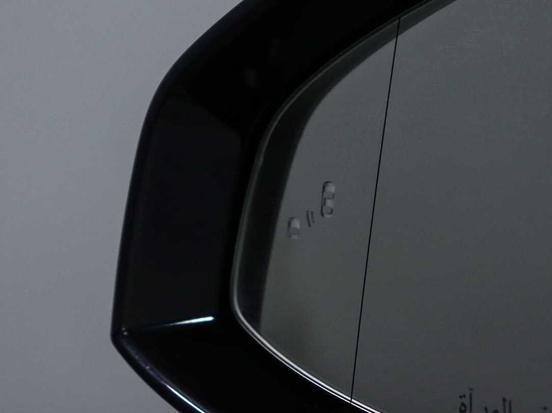 Купить Hongqi H5, 2022, 64 км, фото №17