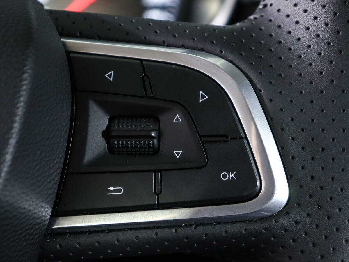 Купить Hongqi H5, 2022, 64 км, фото №22