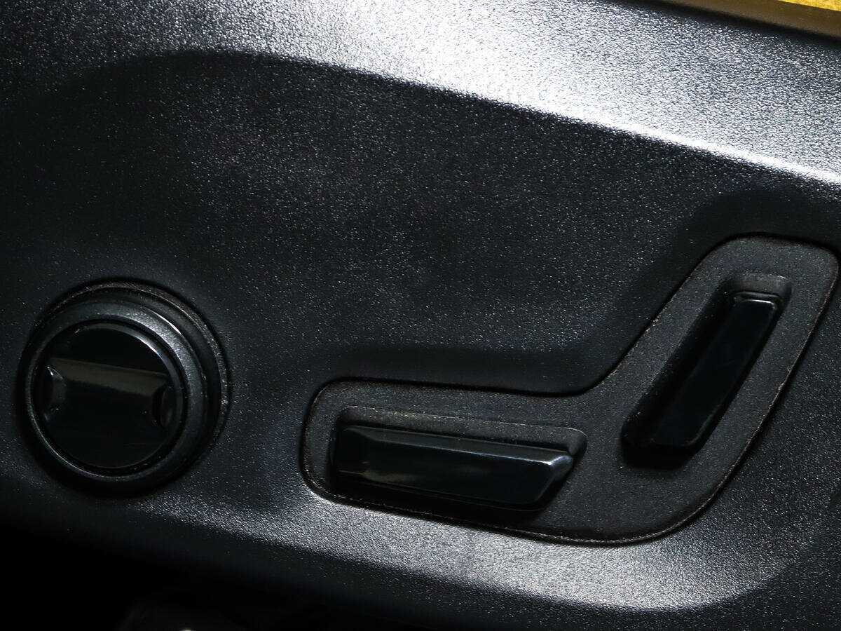 Купить Volvo XC60, 2020, 81 930 км, фото №16