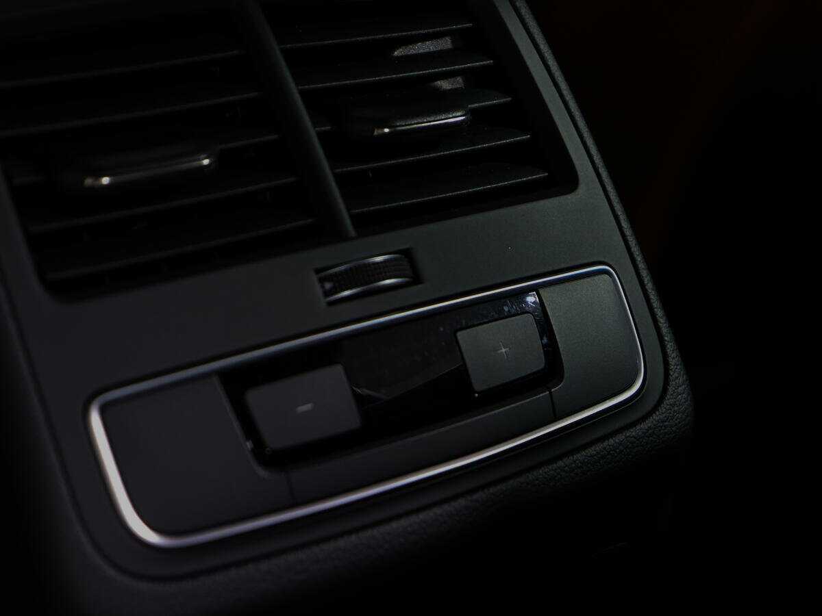 Купить Audi A4, 2016, 95 933 км, фото №16