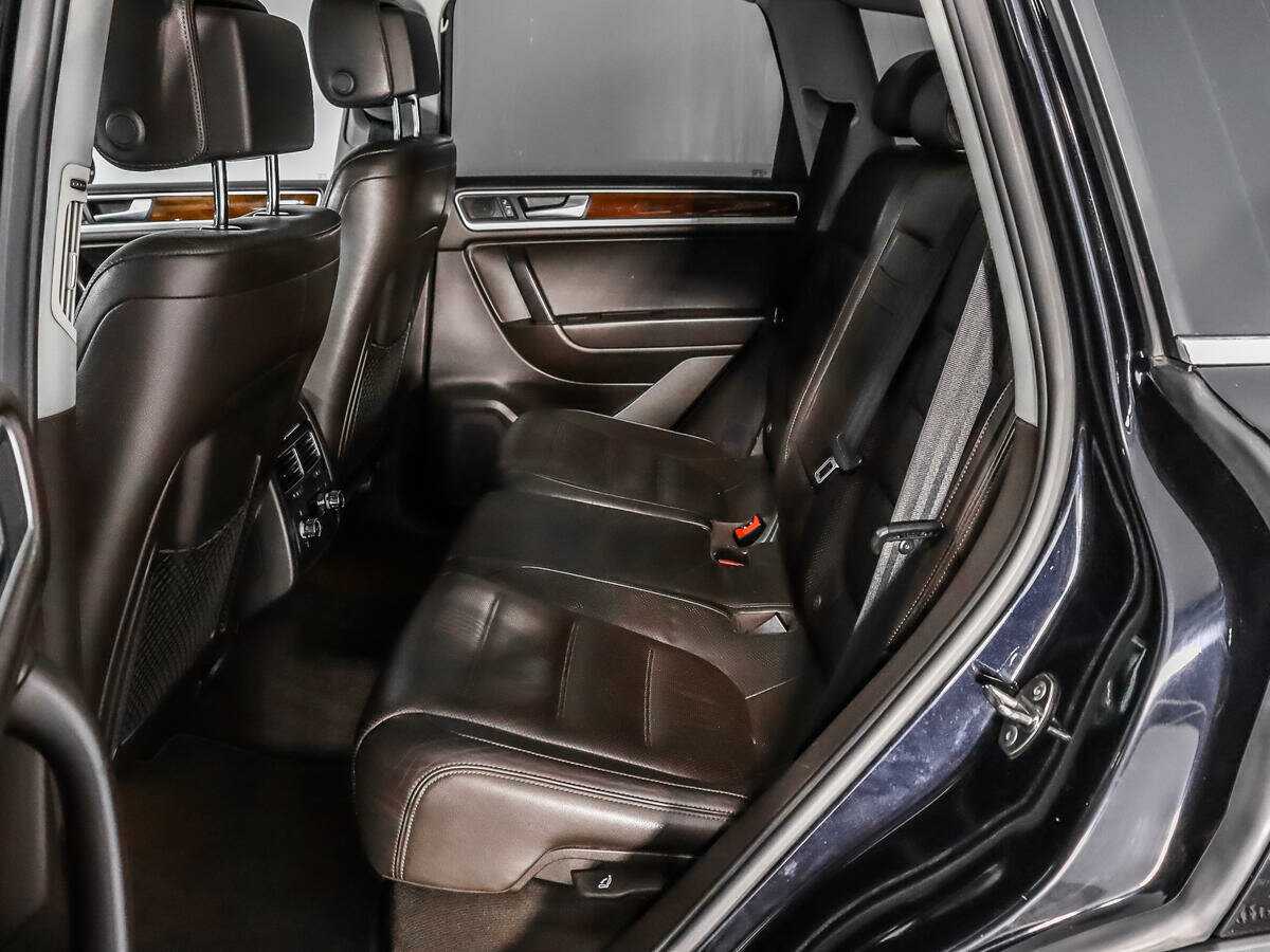 Купить Volkswagen Touareg, 2010, 302 916 км, фото №12
