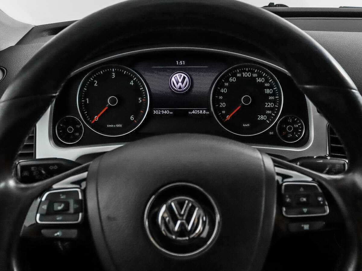 Купить Volkswagen Touareg, 2010, 302 916 км, фото №19