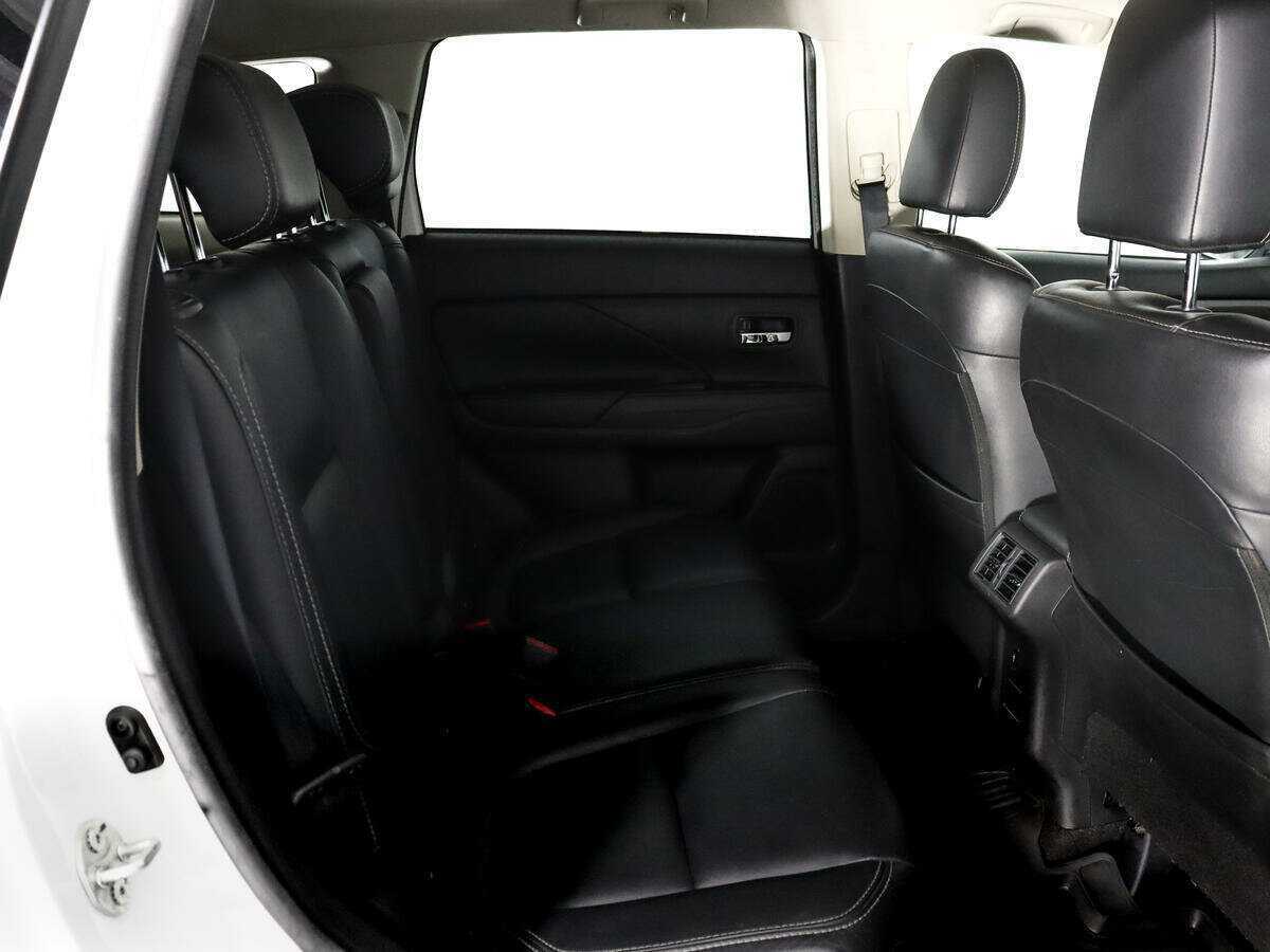 Купить Mitsubishi Outlander, 2019, 228 149 км, фото №12