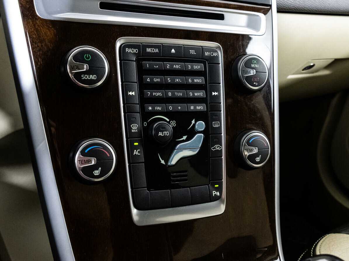 Купить Volvo XC60, 2011, 170 859 км, фото №11