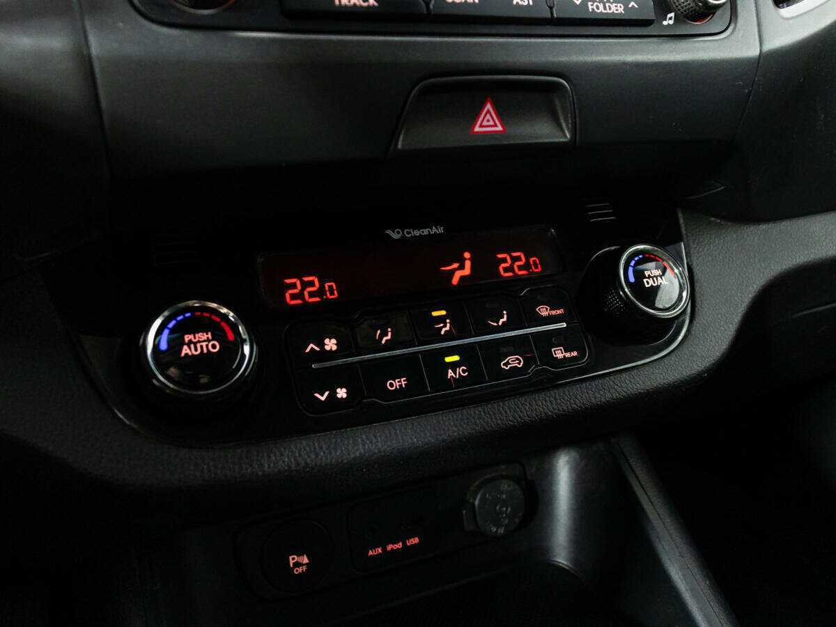 Купить Kia Sportage, 2011, 247 873 км, фото №17