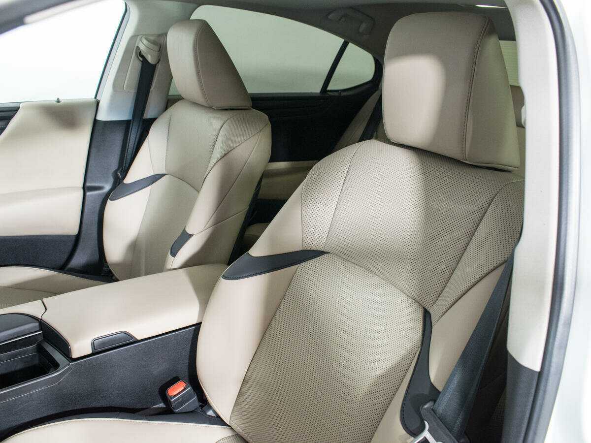 Купить Lexus ES 250, 2019, 37 322 км, фото №15