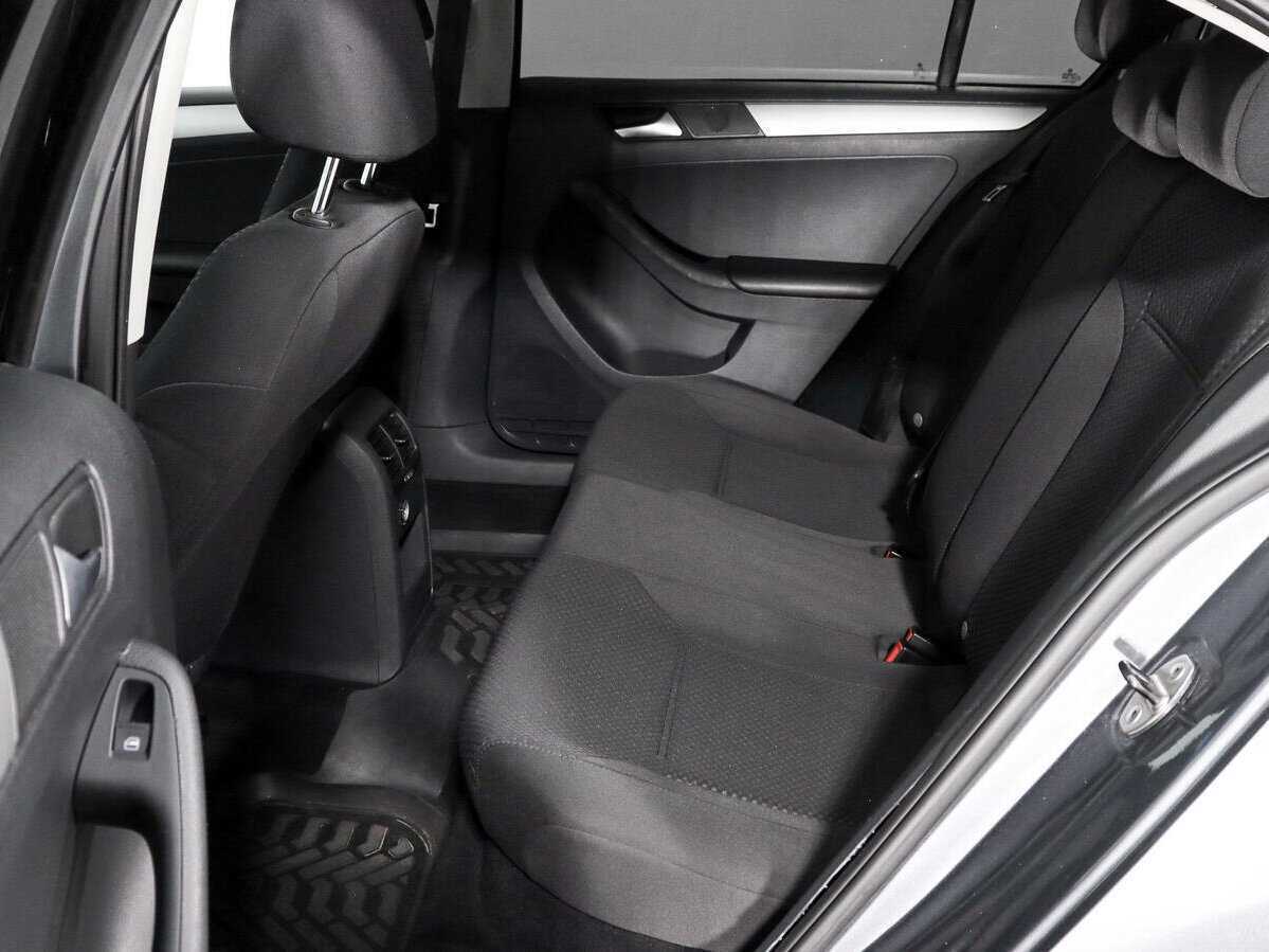 Купить Volkswagen Jetta, 2012, 213 129 км, фото №10