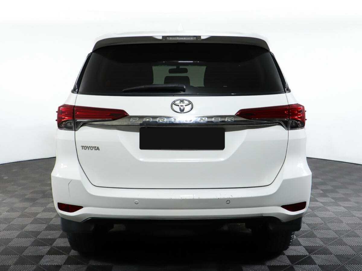 Купить Toyota Fortuner, 2017, 135 804 км, фото №5