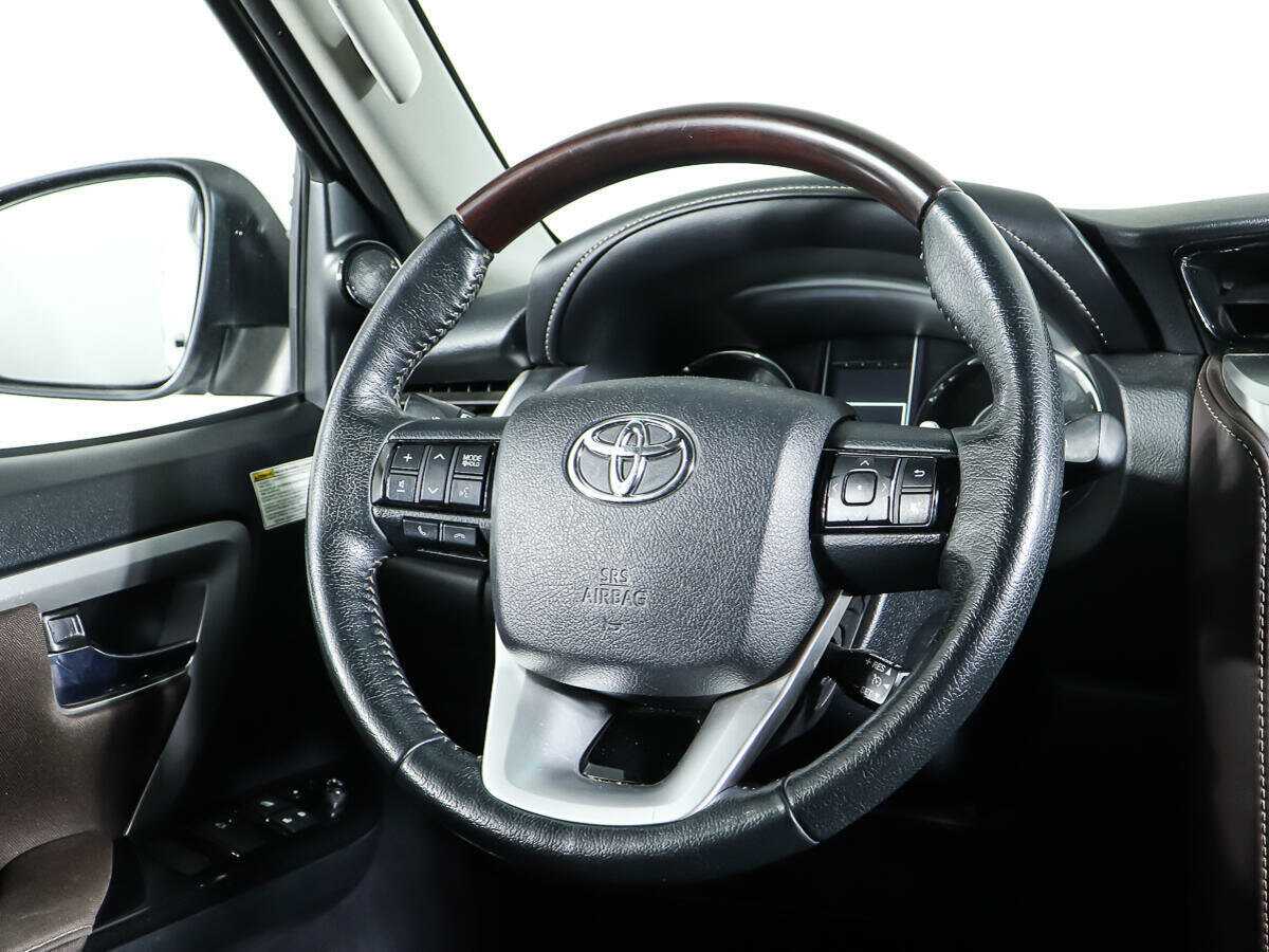 Купить Toyota Fortuner, 2017, 135 804 км, фото №14