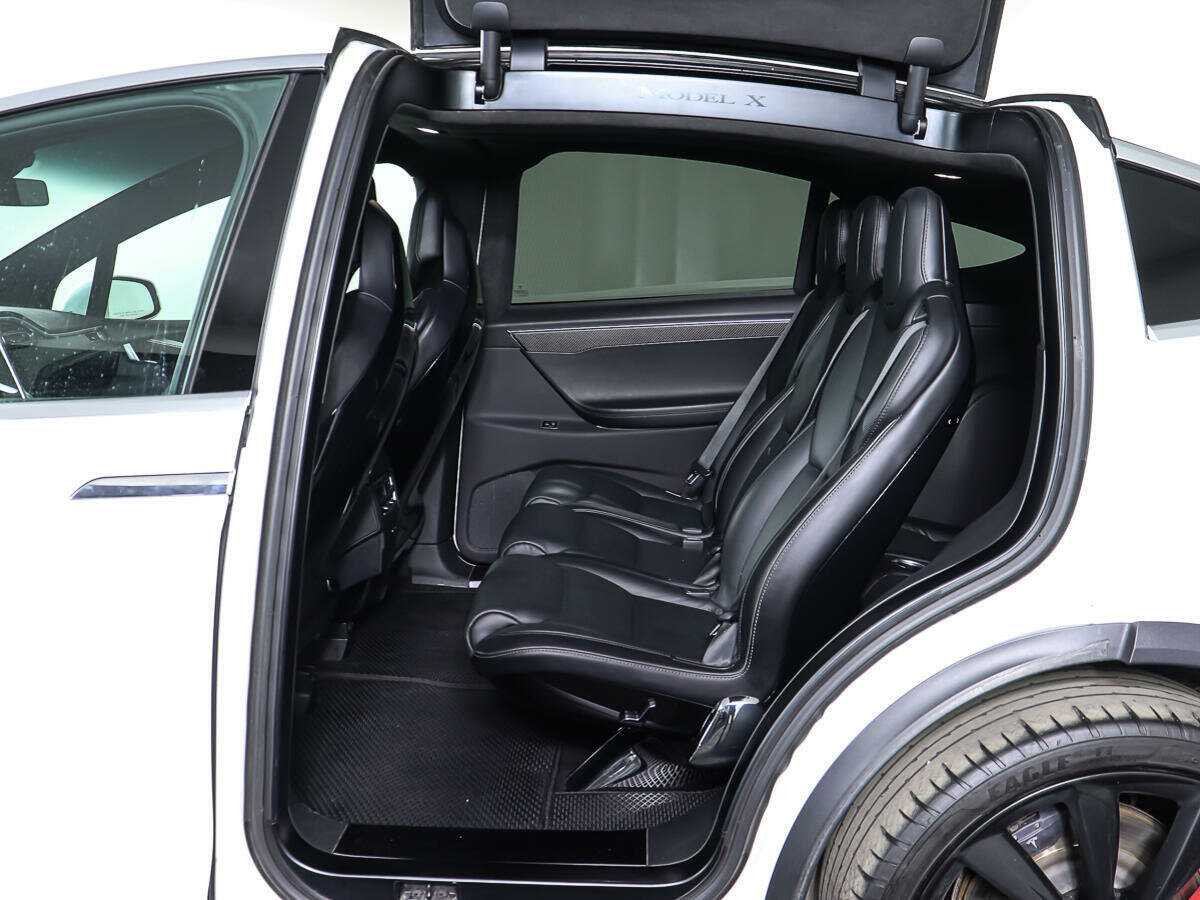 Купить Tesla Model X P90D, 2016, 111 395 км, фото №9