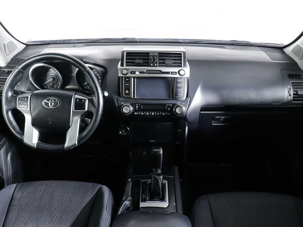 Купить Toyota Land Cruiser Prado, 2017, 161 825 км, фото №10