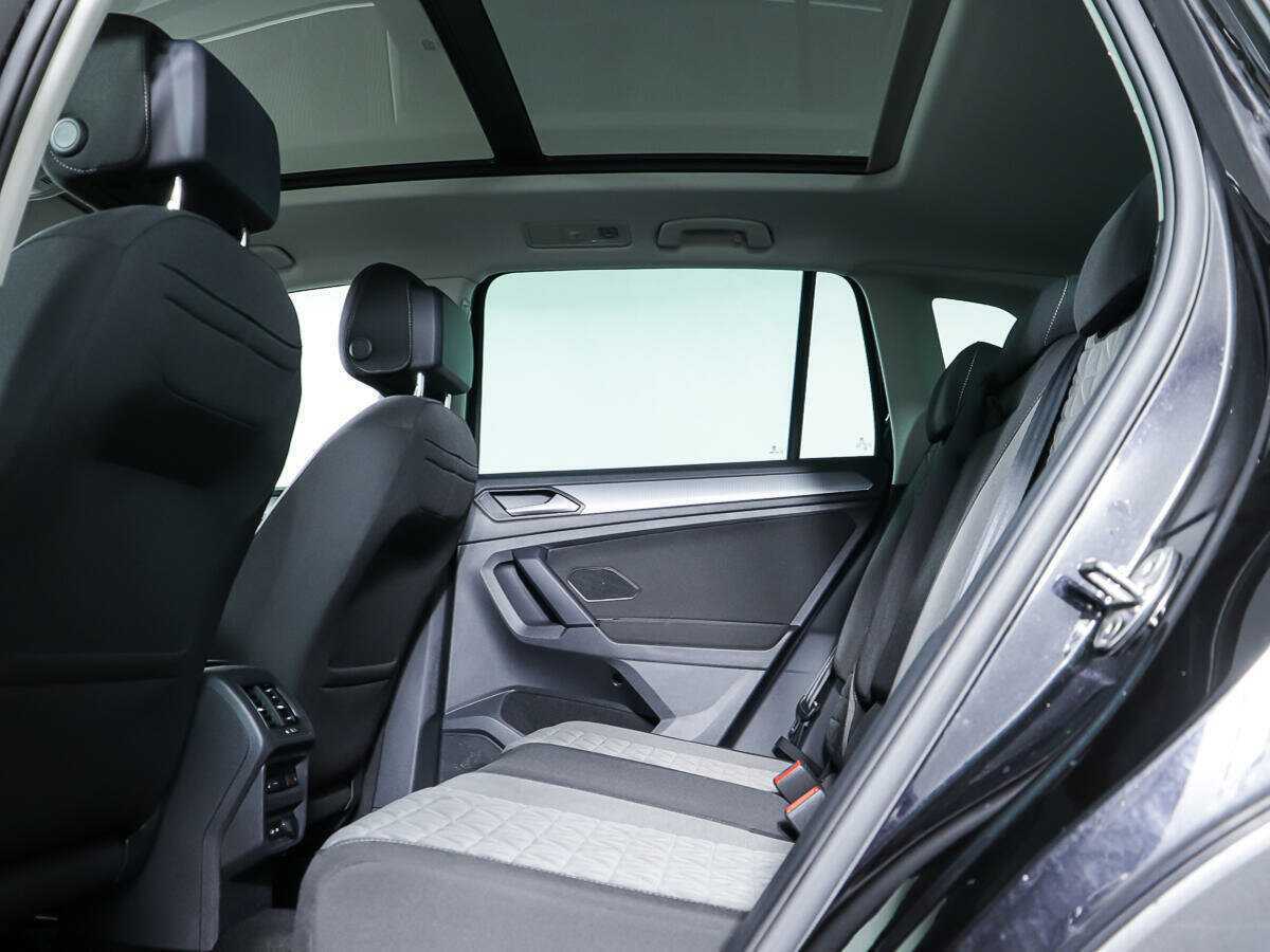 Купить Volkswagen Tiguan, 2021, 70 879 км, фото №9