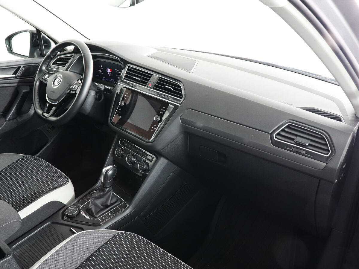 Купить Volkswagen Tiguan, 2020, 32 902 км, фото №10