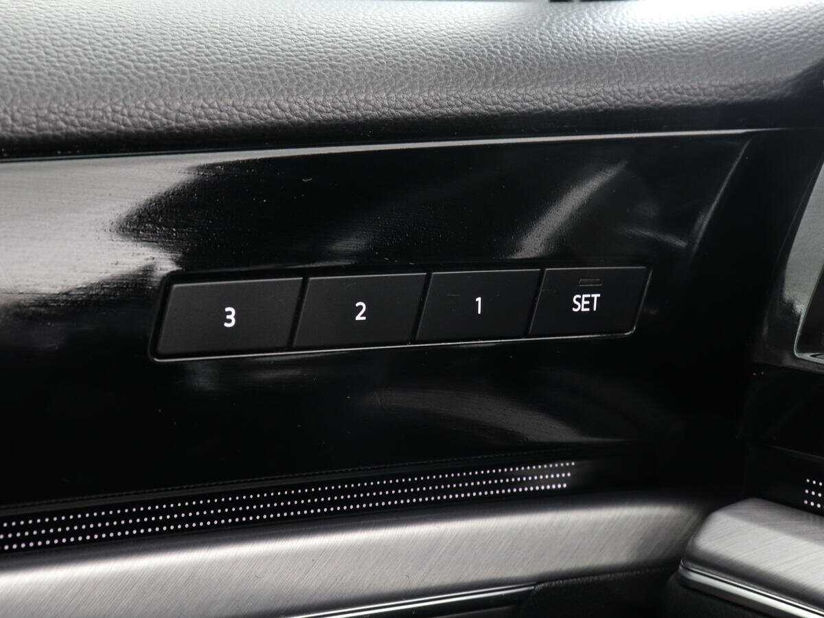 Купить Volkswagen Touareg, 2020, 162 090 км, фото №13