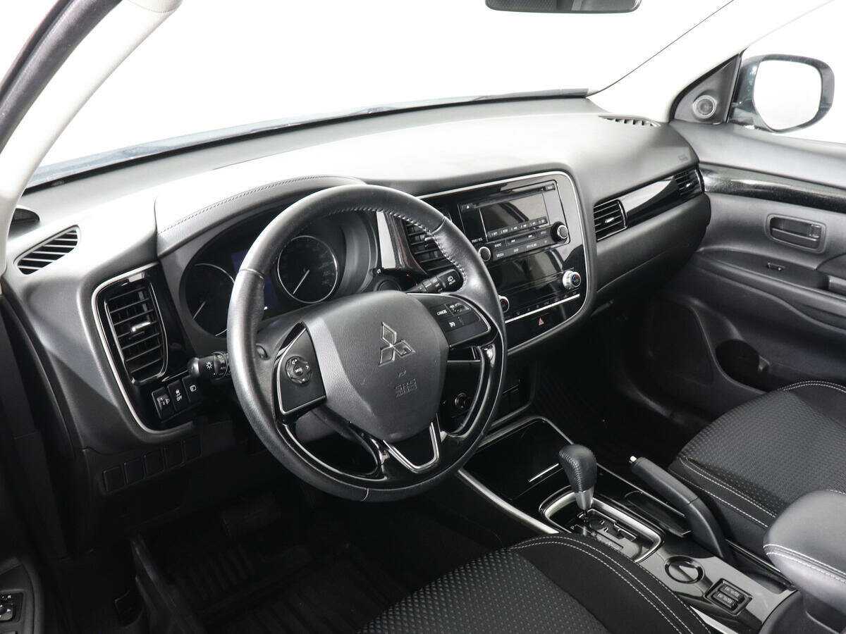 Купить Mitsubishi Outlander, 2020, 49 213 км, фото №7