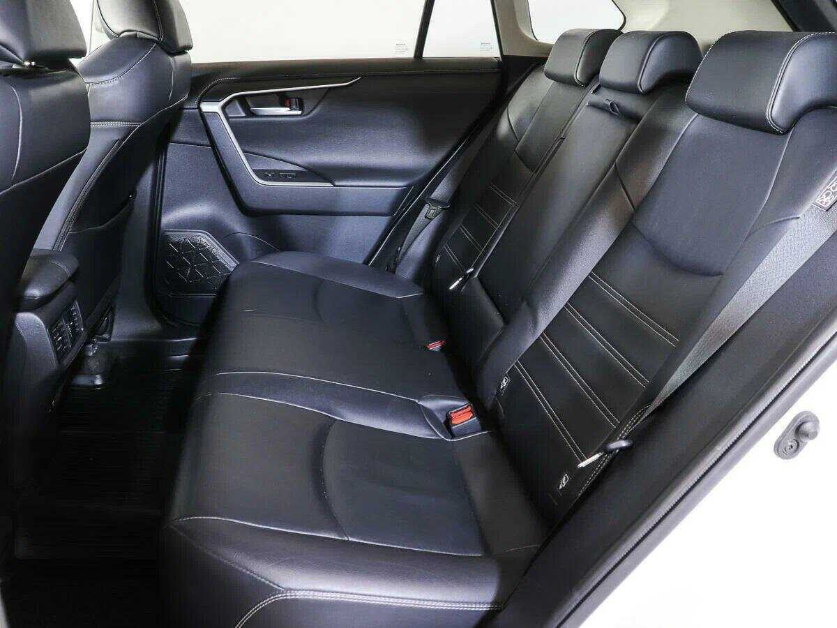 Купить Toyota RAV4, 2020, 100 800 км, фото №10