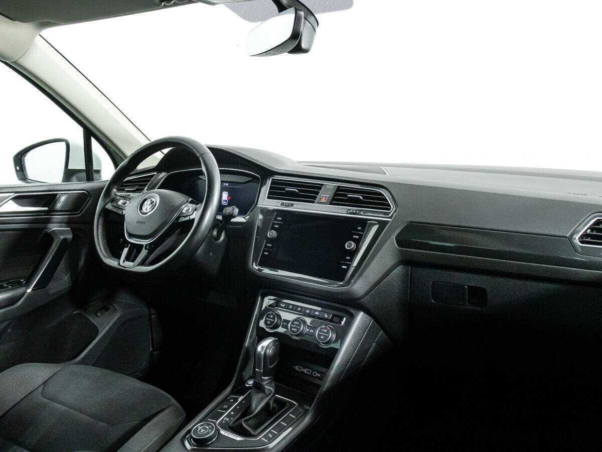Купить Volkswagen Tiguan, 2018, 104 901 км, фото №9