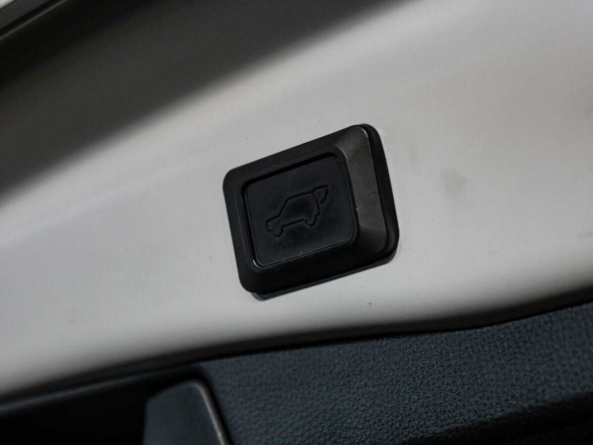 Купить Toyota RAV4, 2020, 63 125 км, фото №20