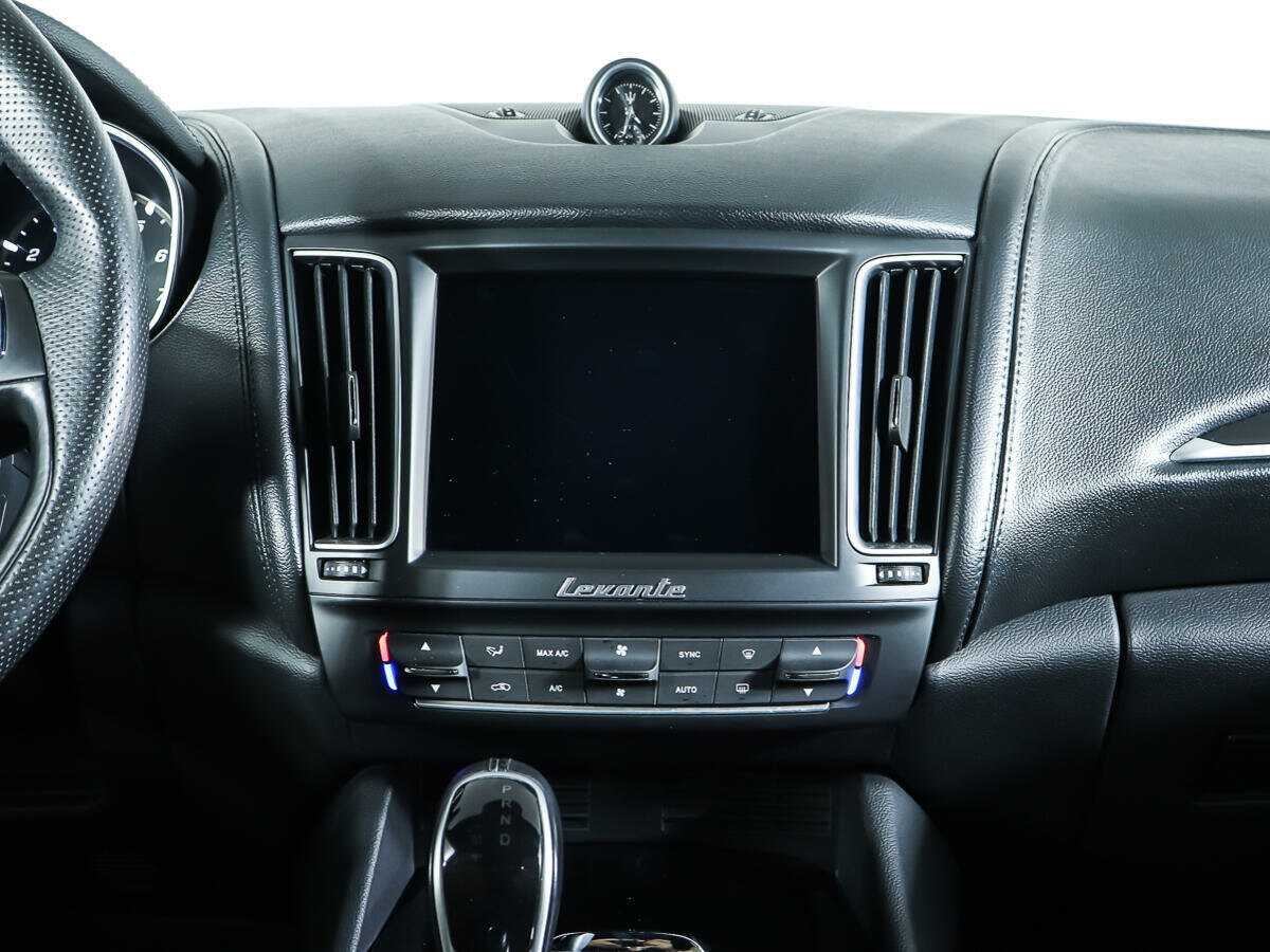 Купить Maserati Levante, 2018, 25 275 км, фото №11