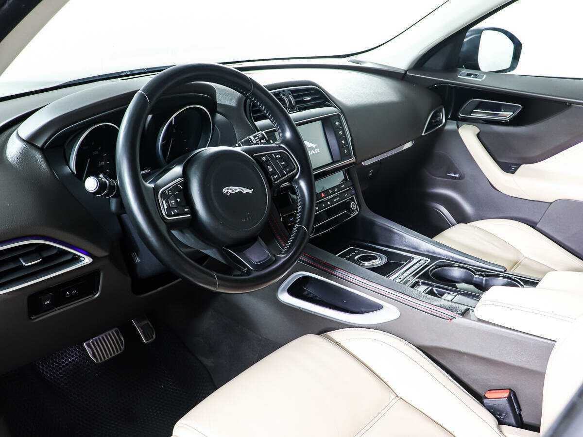 Купить Jaguar F-Pace, 2017, 104 937 км, фото №12