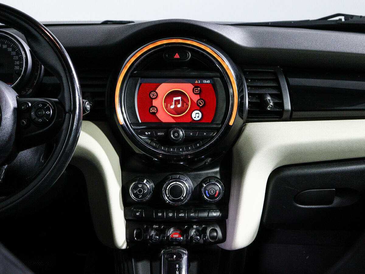 Купить Mini Hatch Cooper, 2018, 71 949 км, фото №13