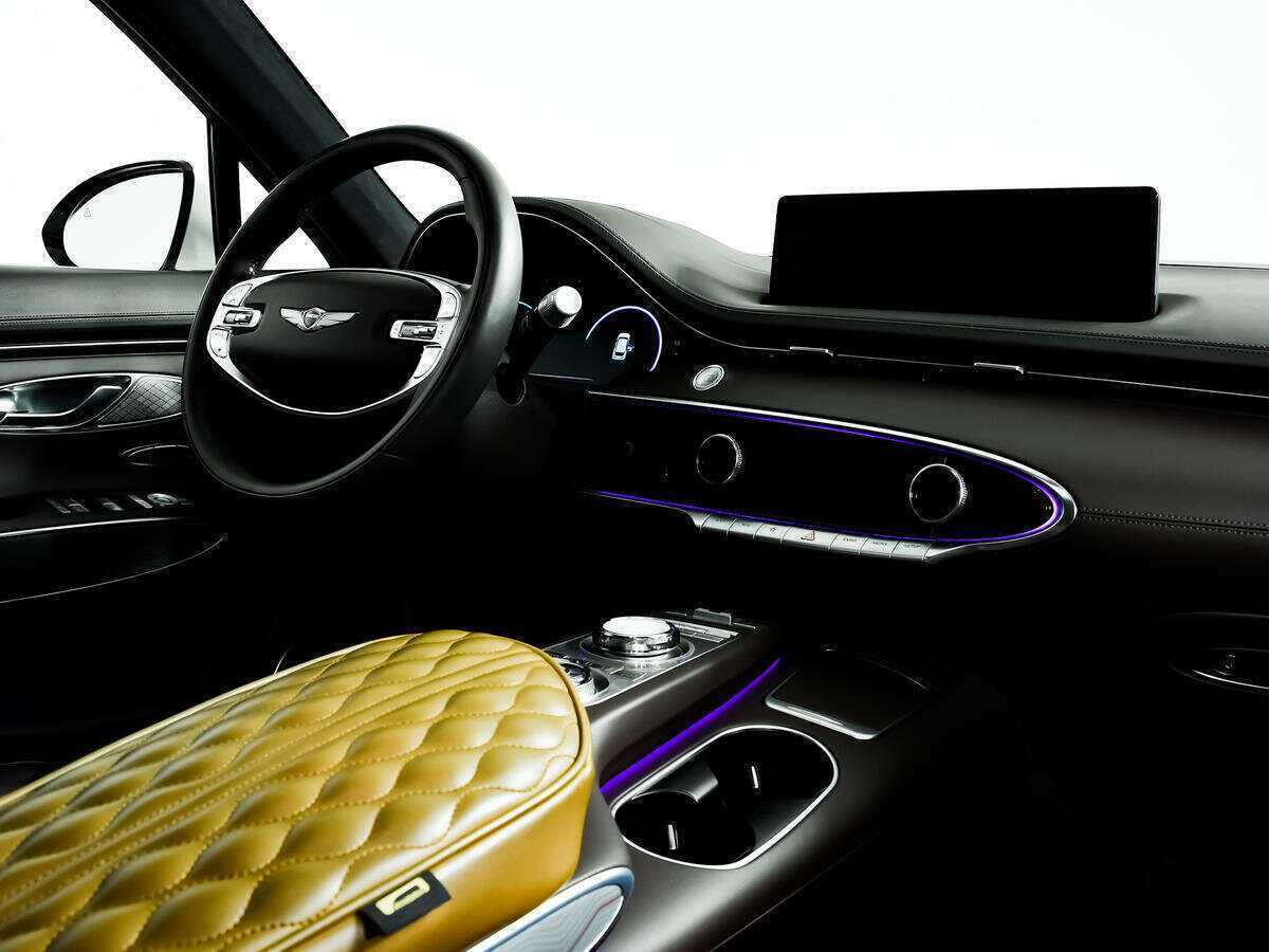 Купить Genesis GV70, 2021, 19 040 км, фото №9