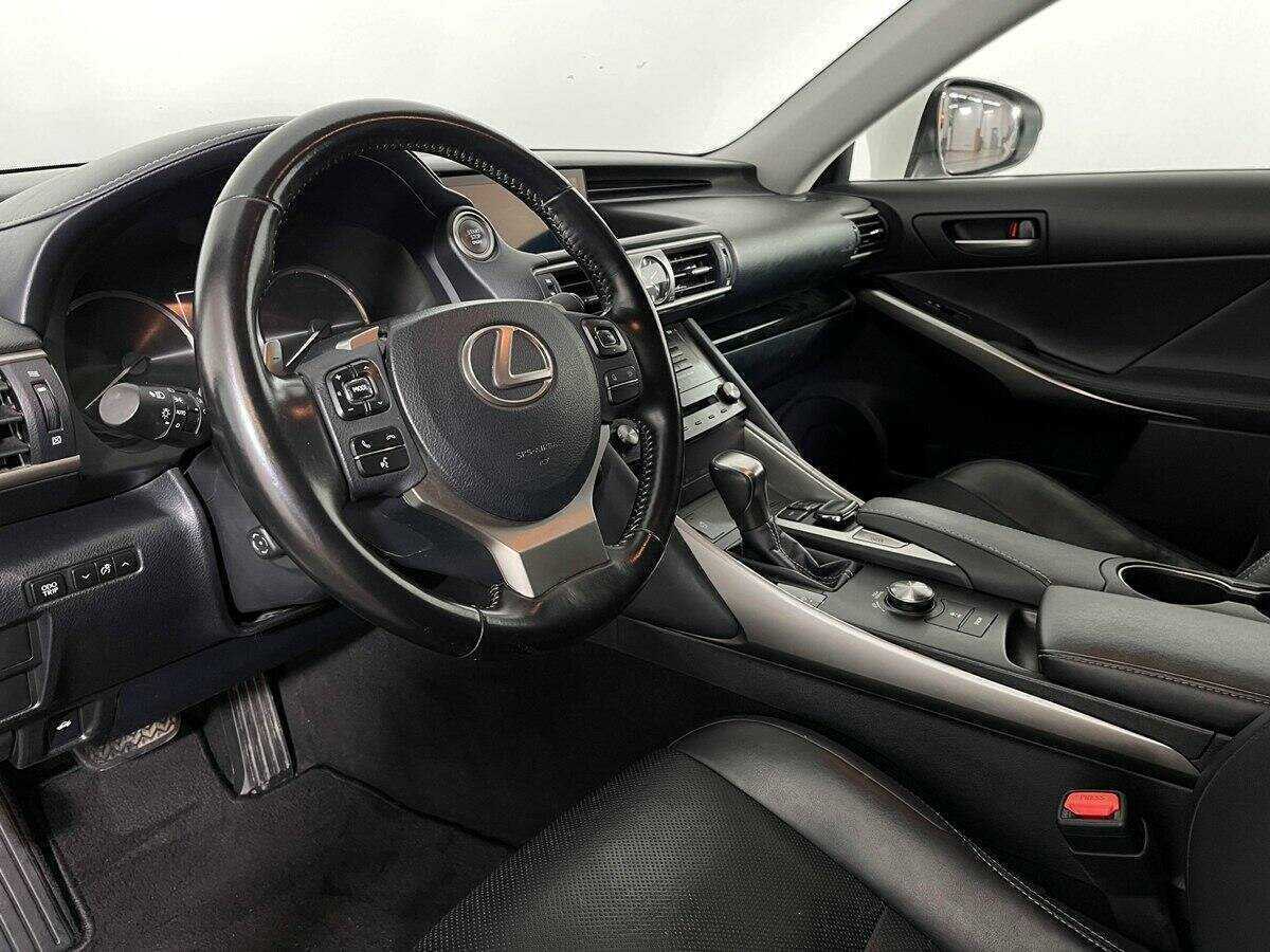 Купить Lexus IS 300, 2018, 62 892 км, фото №11