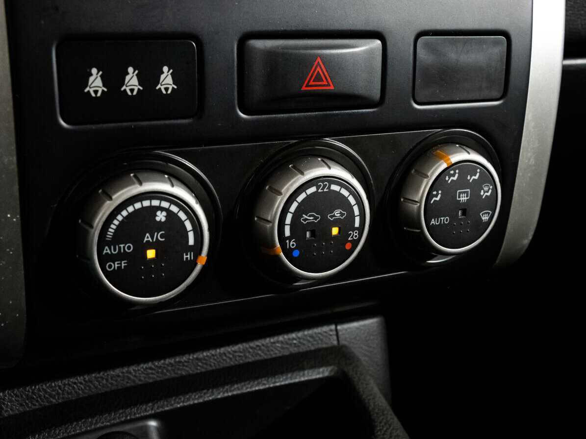 Купить Nissan X-Trail, 2011, 250 210 км, фото №14