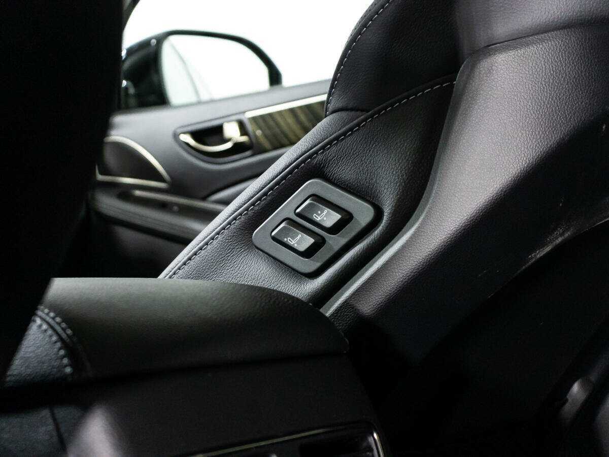 Купить Hongqi H7, 2022, 6 570 км, фото №23