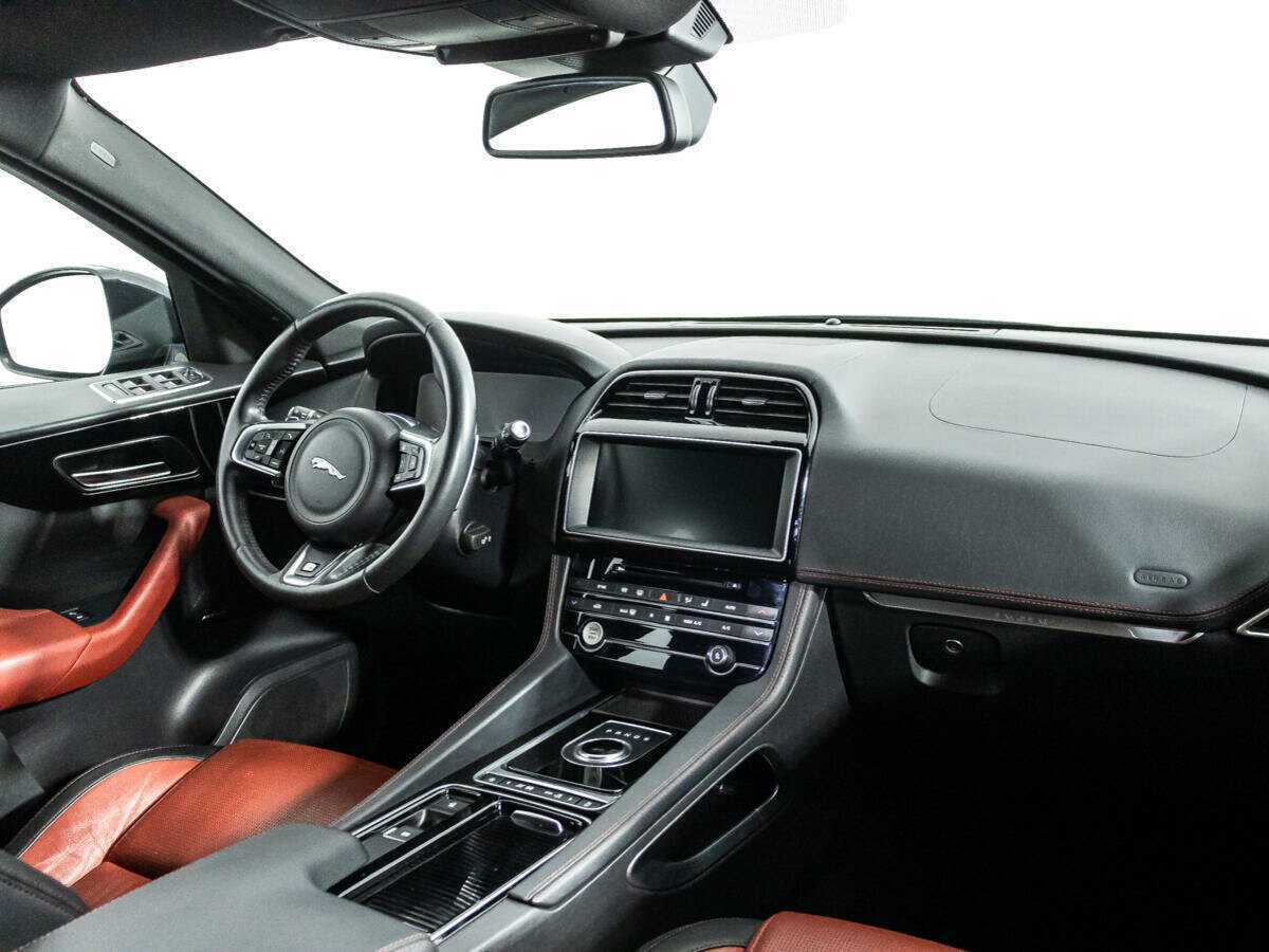 Купить Jaguar F-Pace, 2017, 83 223 км, фото №9