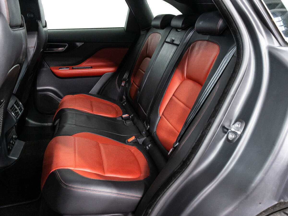 Купить Jaguar F-Pace, 2017, 83 223 км, фото №10