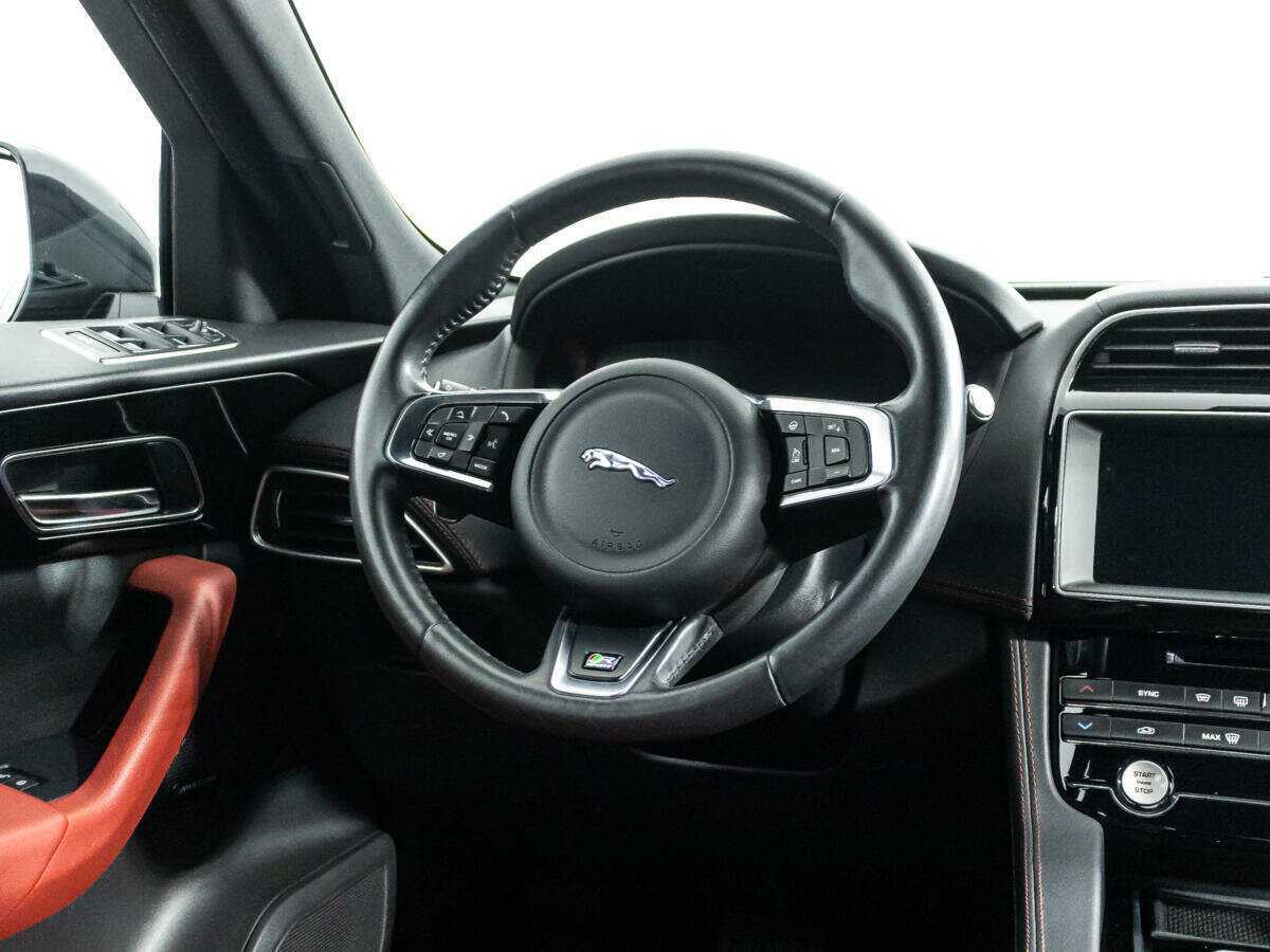 Купить Jaguar F-Pace, 2017, 83 223 км, фото №23