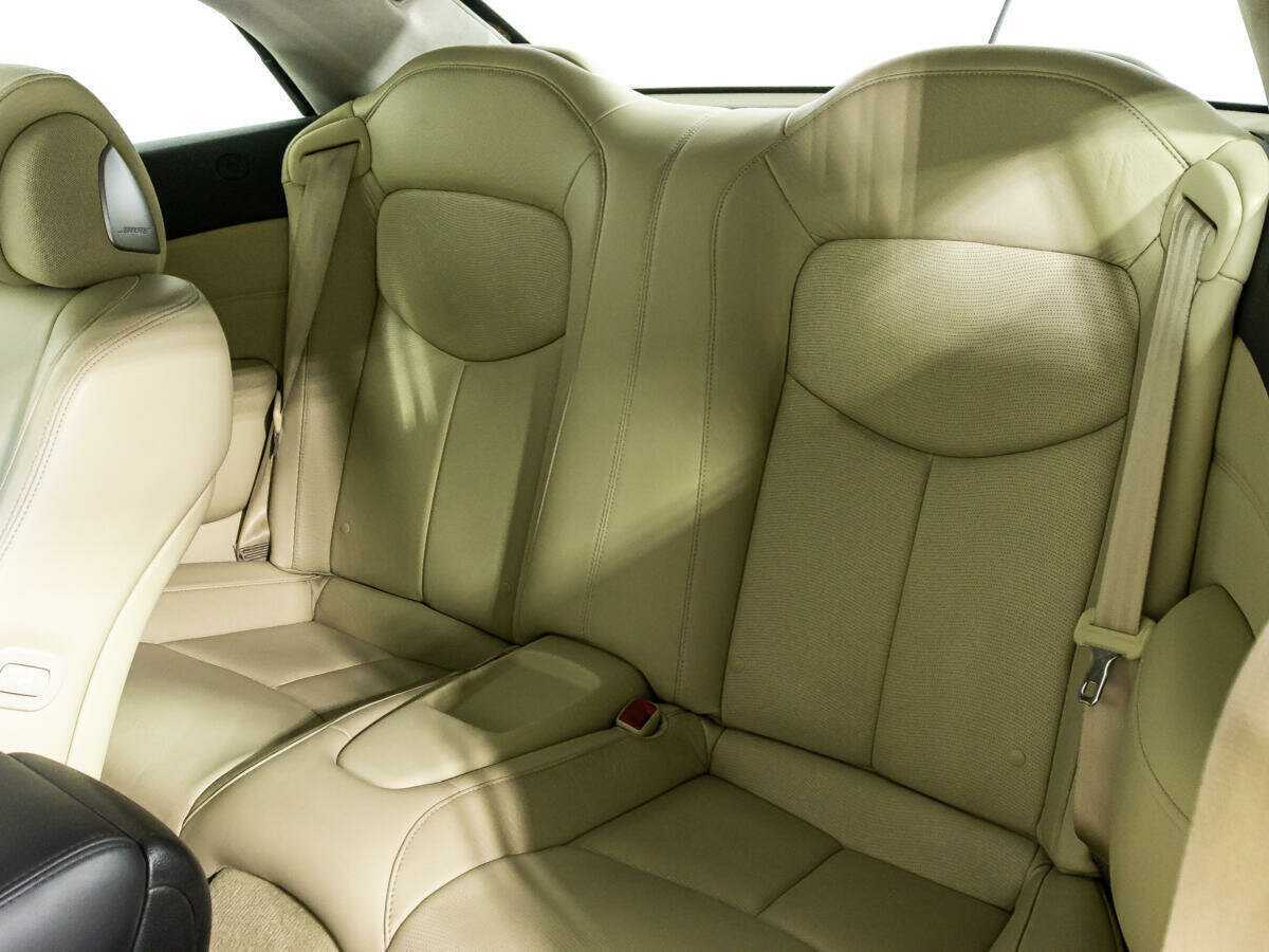 Купить Infiniti G37, 2012, 68 952 км, фото №10