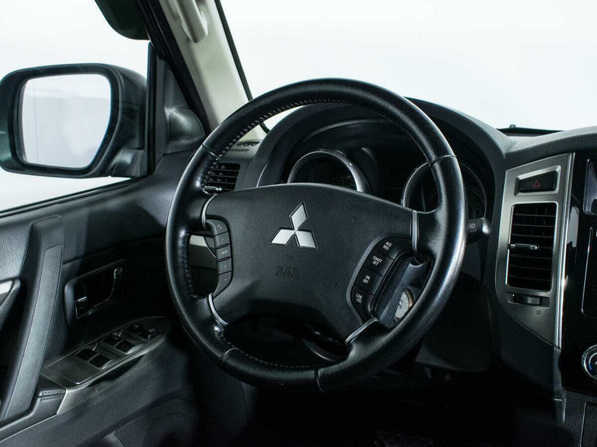 Купить Mitsubishi Pajero, 2014, 118 756 км, фото №11