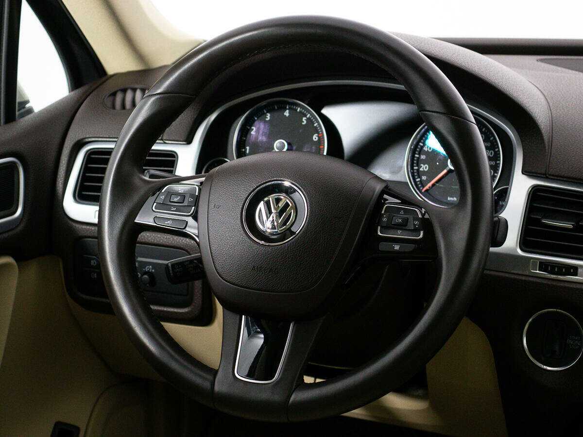 Купить Volkswagen Touareg, 2011, 231 956 км, фото №14