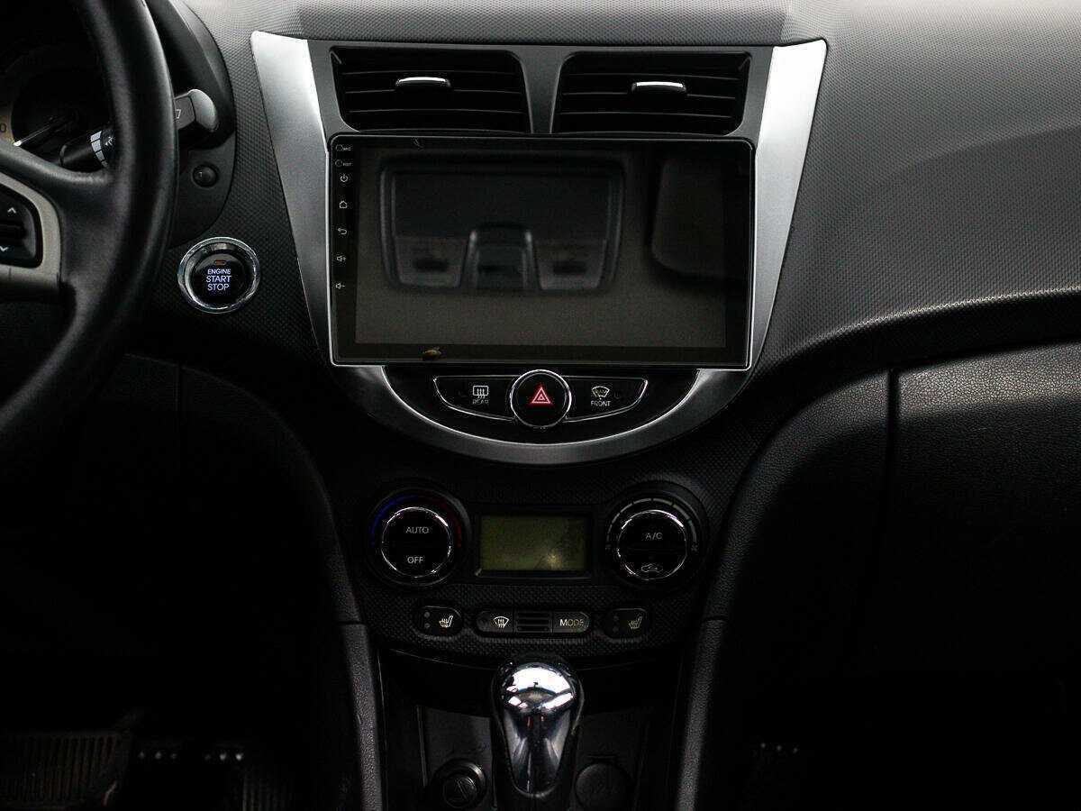 Купить Hyundai Solaris, 2012, 324 755 км, фото №14