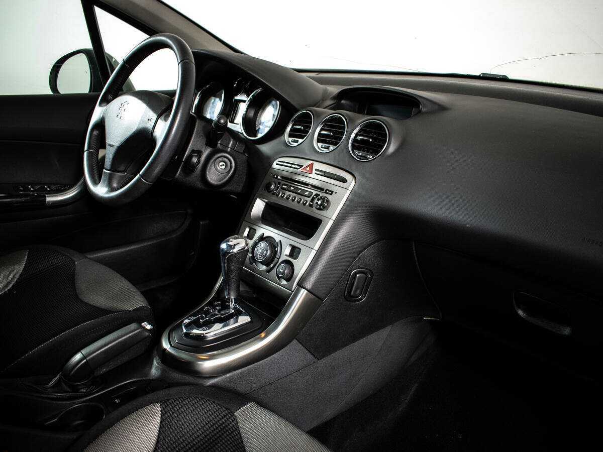 Купить Peugeot 308, 2010, 177 562 км, фото №9