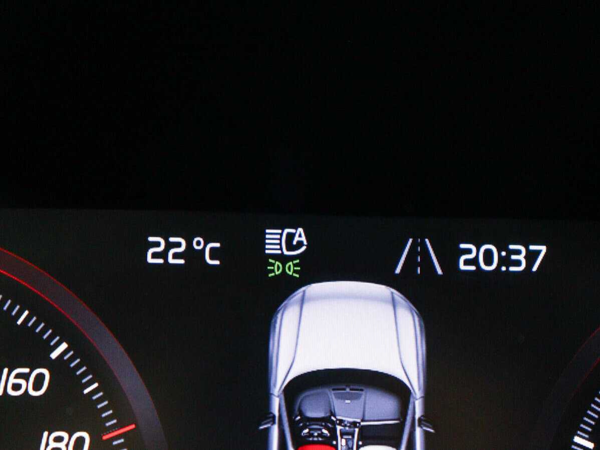 Купить Volvo XC40, 2021, 97 220 км, фото №19