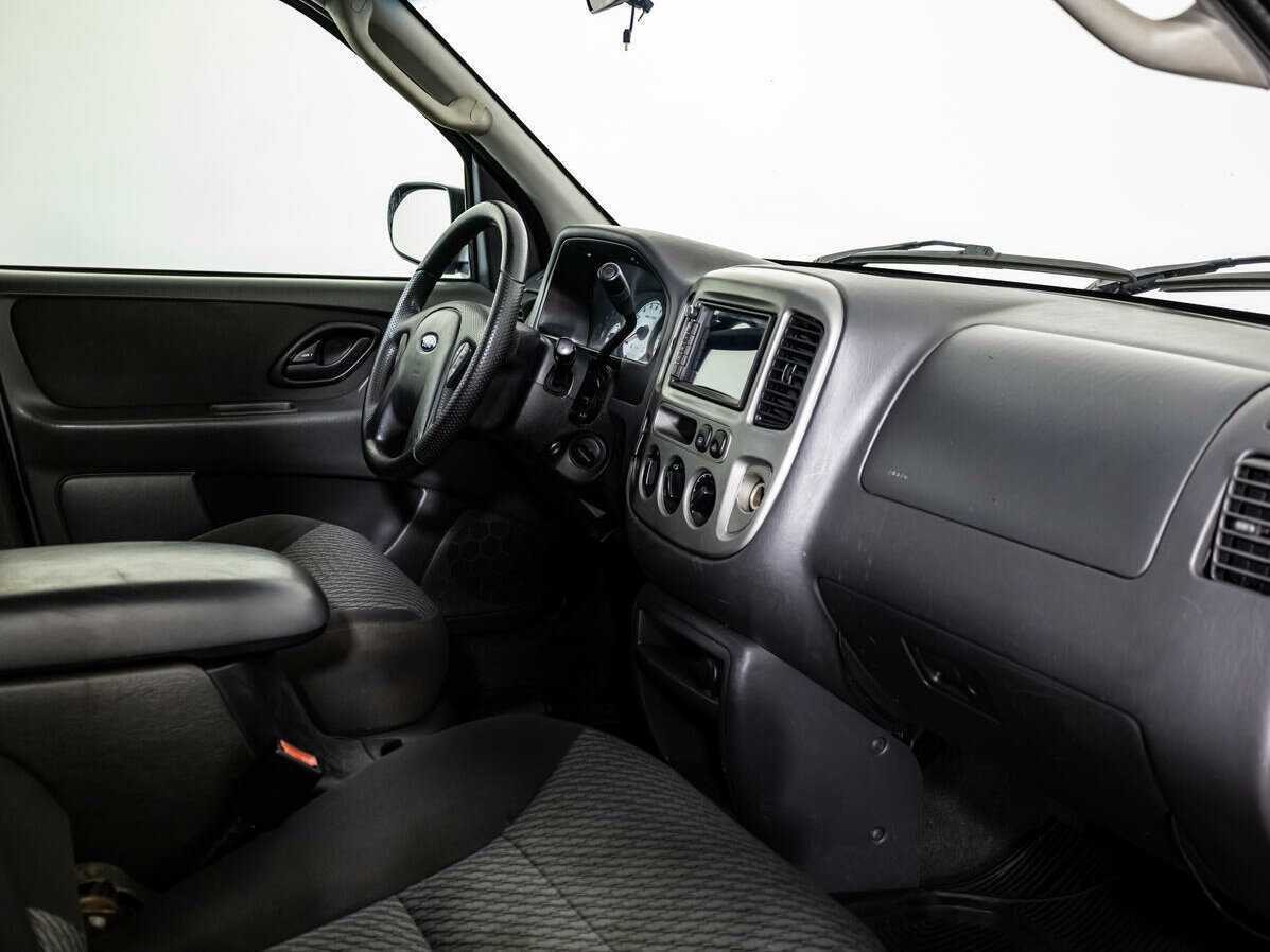 Купить Ford Escape, 2002, 201 468 км, фото №9