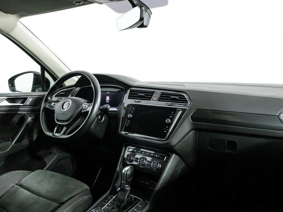 Купить Volkswagen Tiguan, 2018, 130 012 км, фото №9