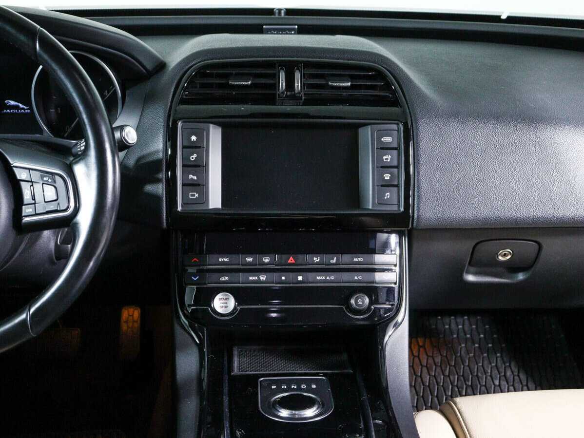 Купить Jaguar XE, 2017, 133 521 км, фото №13