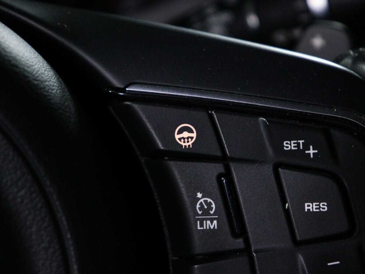 Купить Jaguar XE, 2017, 133 521 км, фото №24