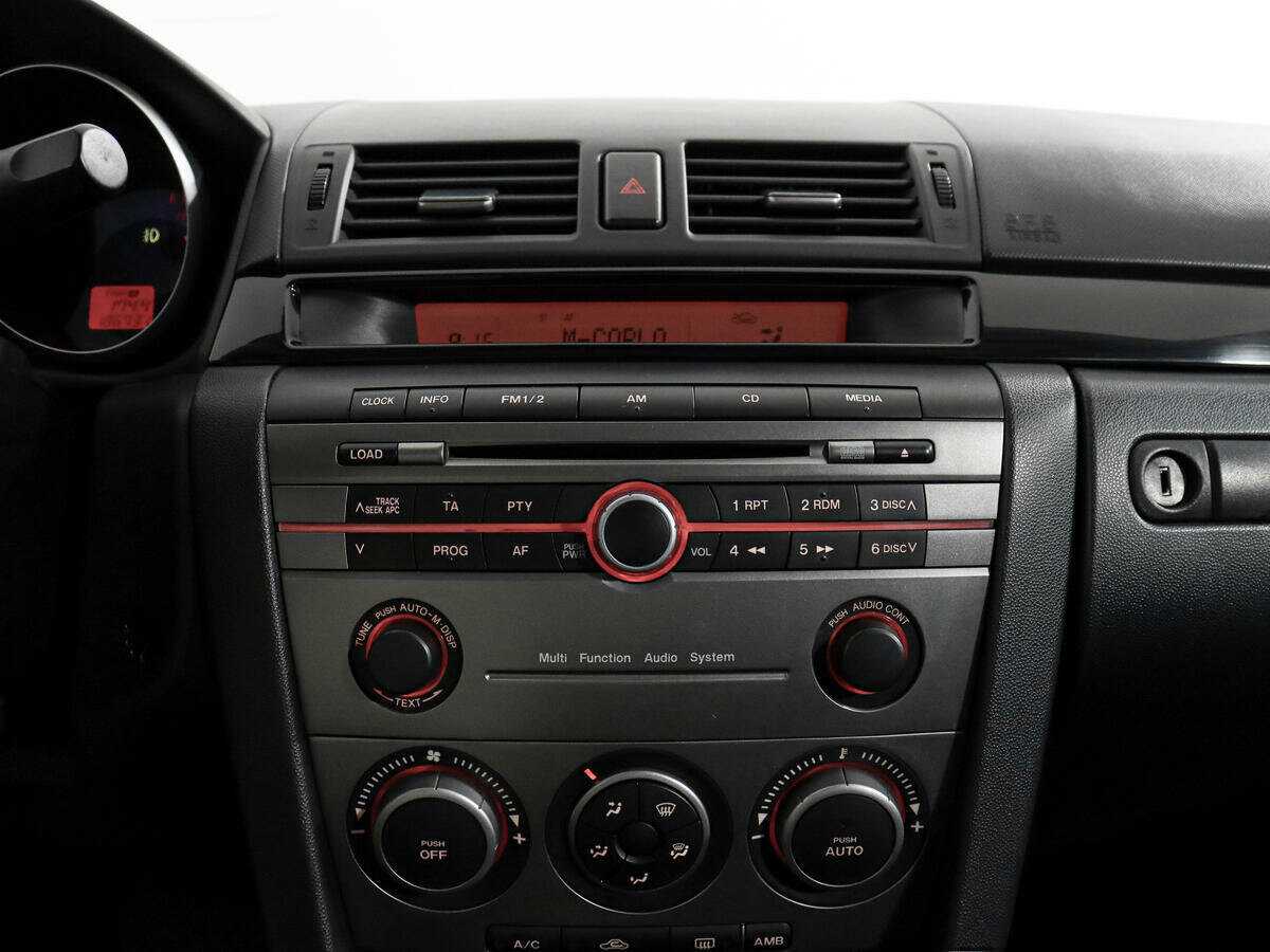 Купить Mazda 3, 2007, 186 730 км, фото №13