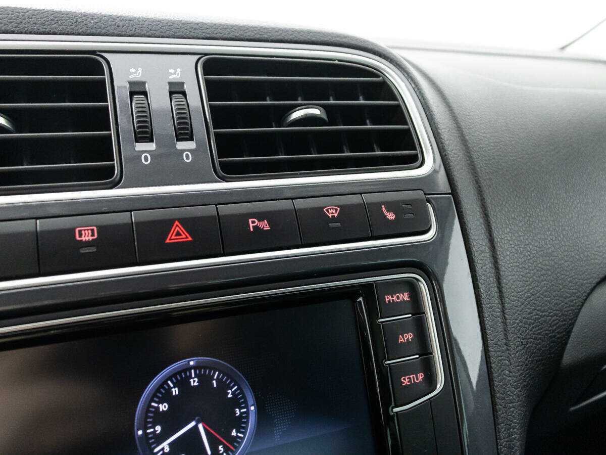 Купить Volkswagen Polo, 2019, 100 237 км, фото №17